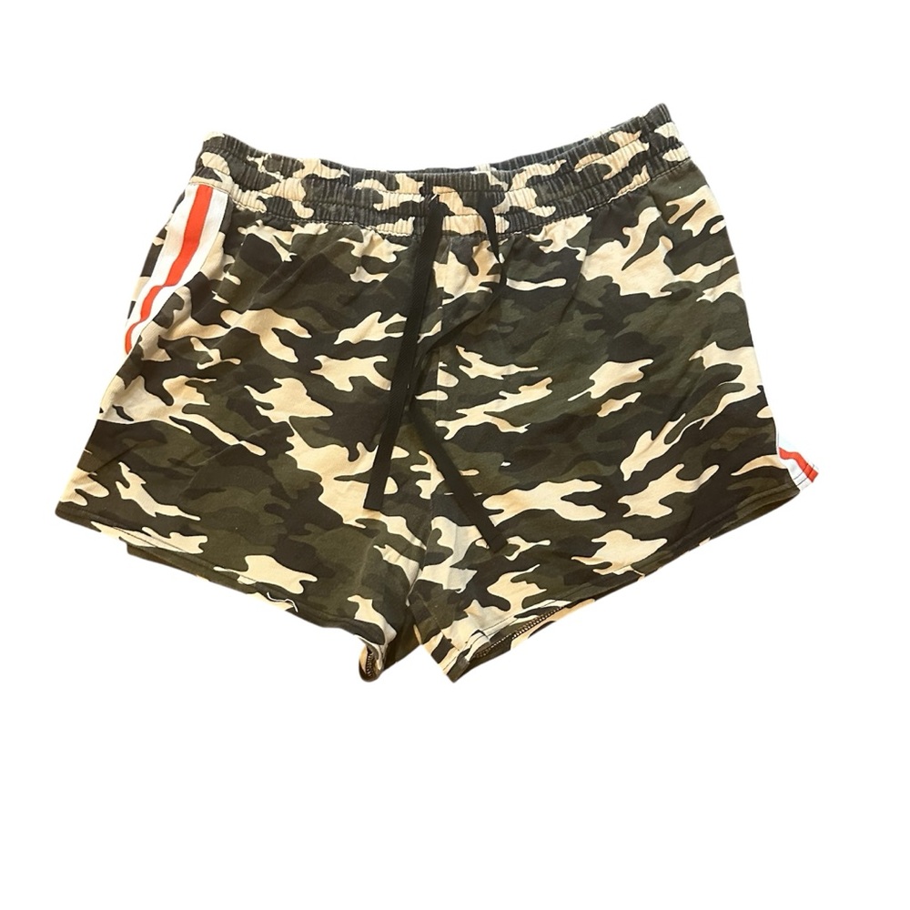 Bobbie Brooks Plus Size Camo Shorts 1X 🏐